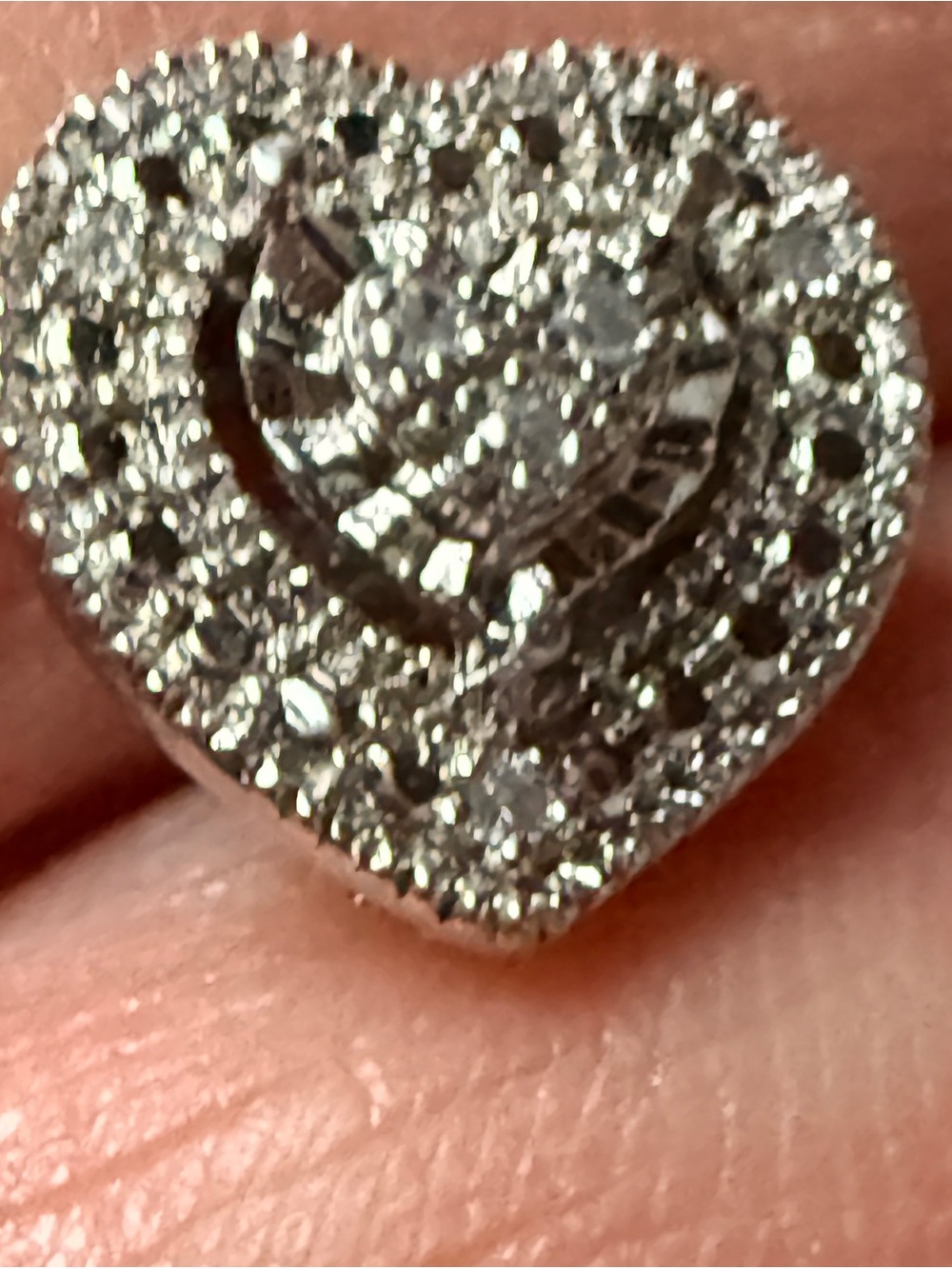 Vintage Heart Halo Stud Earrings in Silver with Pavé diamonds - Picture 9 of 15